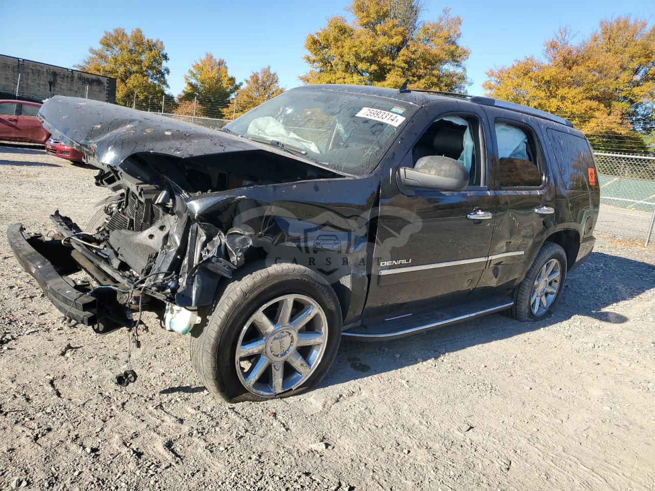 GMC Yukon DENALI 6.2L  8 2011