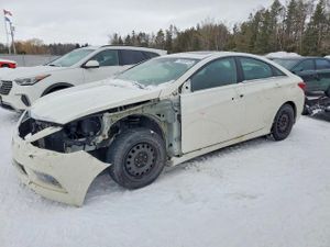 Hyundai Sonata SE 2.4L 4 2013