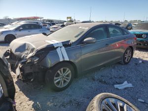 Hyundai Sonata GLS 2.4L 4 2013
