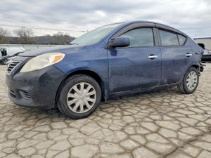 Nissan Versa S 1.6L 4 2013