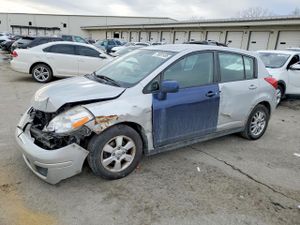 Nissan Versa S 1.8L 4 2012