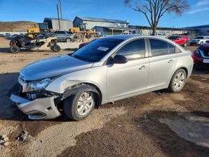 Chevrolet Cruze LS 1.8L 4 2015