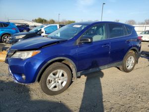 Toyota Rav4 LE 2.5L 4 2015