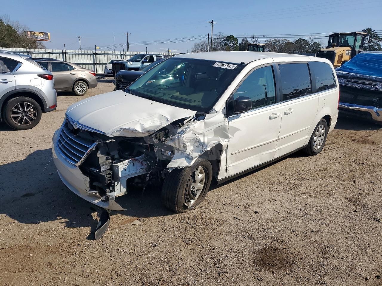 Chrysler Town & Country LX 3.3L 6 2010