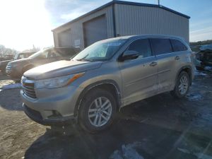Toyota Highlander LE 3.5L 6 2014