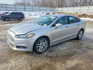Ford Fusion SE 1.6L 4 2013