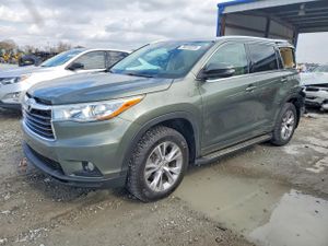 Toyota Highlander XLE 3.5L 6 2015