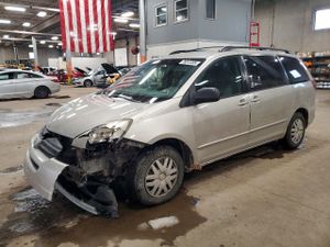 Toyota Sienna CE 3.3L 6 2005