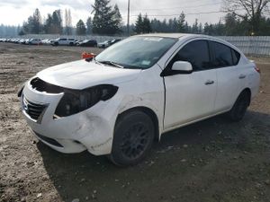 Nissan Versa S 1.6L 4 2014