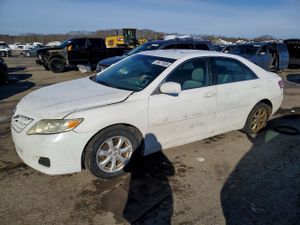 Toyota Camry BASE 2.5L 4 2011