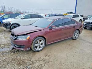 Volkswagen Passat SE 2.5L 5 2013