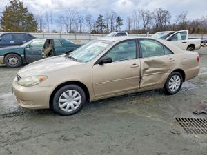 Toyota Camry LE 2.4L 4 2005
