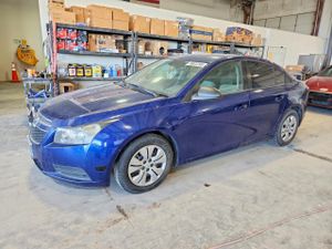 Chevrolet Cruze LS 1.8L 4 2013