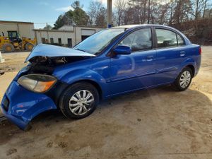 Kia Rio LX 1.6L 4 2010
