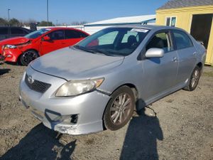 Toyota Corolla BASE 1.8L 4 2010