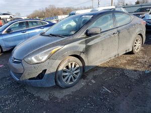 Hyundai Elantra SE 1.8L 4 2015