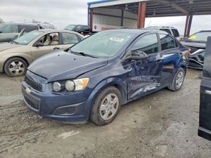 Chevrolet Aveo (Sonic) LS 1.8L 4 2015