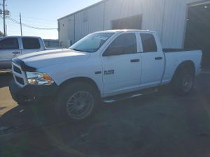 RAM 1500 ST 5.7L 8 2013