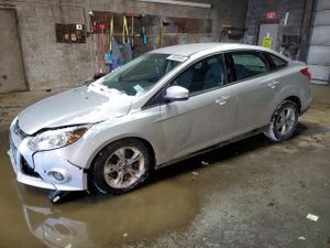 Ford Focus SE 2.0L 4 2013