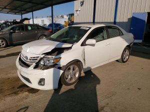 Toyota Corolla BASE 1.8L 4 2013