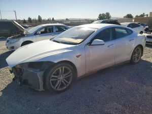Tesla Model S 2013