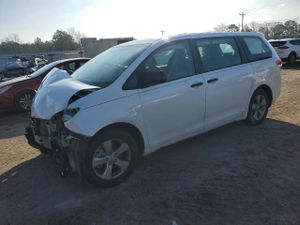 Toyota Sienna 3.5L 6 2013