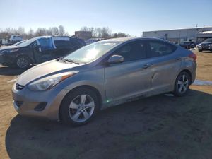 Hyundai Elantra GLS 1.8L 4 2013