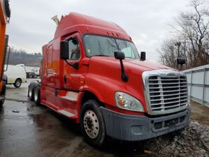 Freightliner Cascadia 14.8L 6 2015