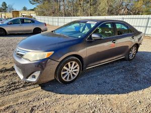 Toyota Camry SE 3.5L 6 2014