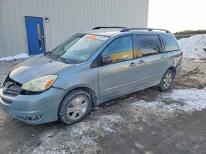 Toyota Sienna CE 3.3L 6 2004