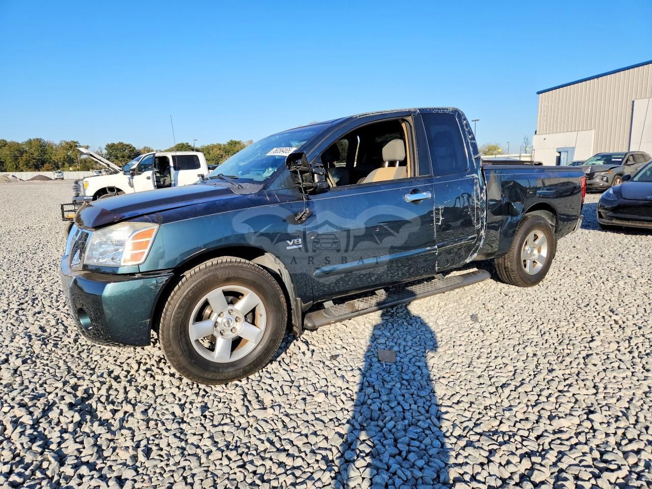 Nissan Titan XE 5.6L 8 2004
