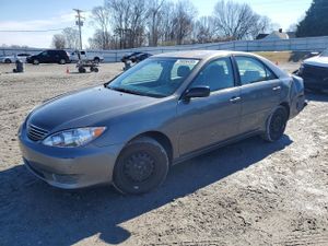 Toyota Camry LE 2.4L 4 2005