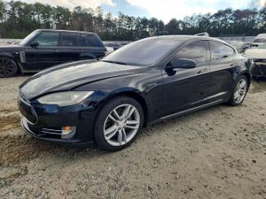 Tesla Model S 85 2015