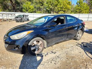Hyundai Elantra GLS 1.8L 4 2013