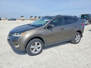 Toyota Rav4 XLE 2.5L 4 2014