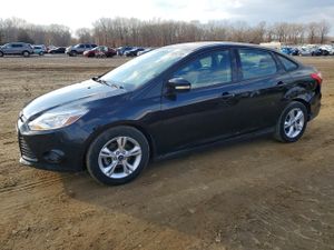 Ford Focus SE 2.0L 4 2014