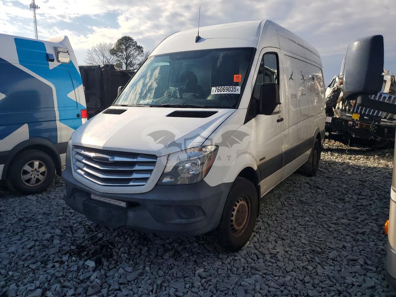 Freightliner Sprinter 2500 2.1L 4 2014