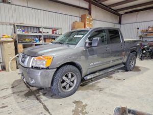 Nissan Titan S 5.6L 8 2013