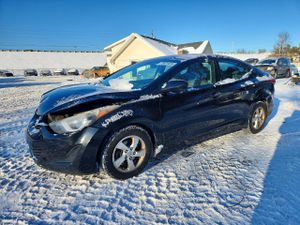 Hyundai Elantra SE 1.8L 4 2014