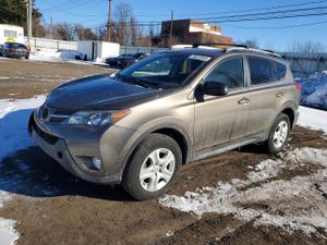 Toyota Rav4 LE 2.5L 4 2015