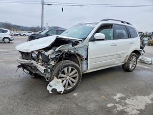 Subaru Forester LIMITED 2.5L 4 2012