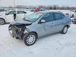 Nissan Versa S 1.6L 4 2013