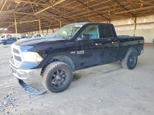 RAM 1500 SLT 5.7L 8 2013