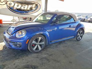 Volkswagen Beetle TURBO 2.0L 4 2013
