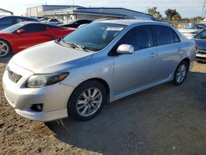 Toyota Corolla BASE 1.8L 4 2010