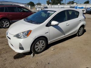 Toyota Prius 1.5L 4 2013