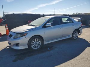 Toyota Corolla BASE 1.8L 4 2010