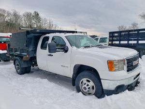 GMC Sierra K3500 6.0L 8 2011