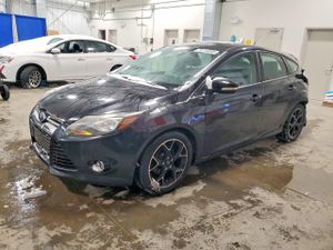Ford Focus SE 2.0L 4 2013