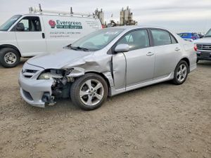 Toyota Corolla BASE 1.8L 4 2012